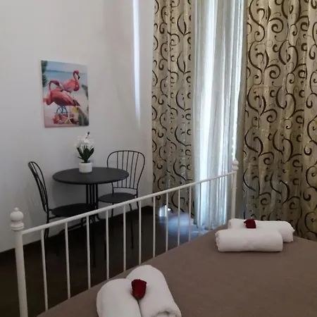 Locami Holiday&house Politi22 Apartment *